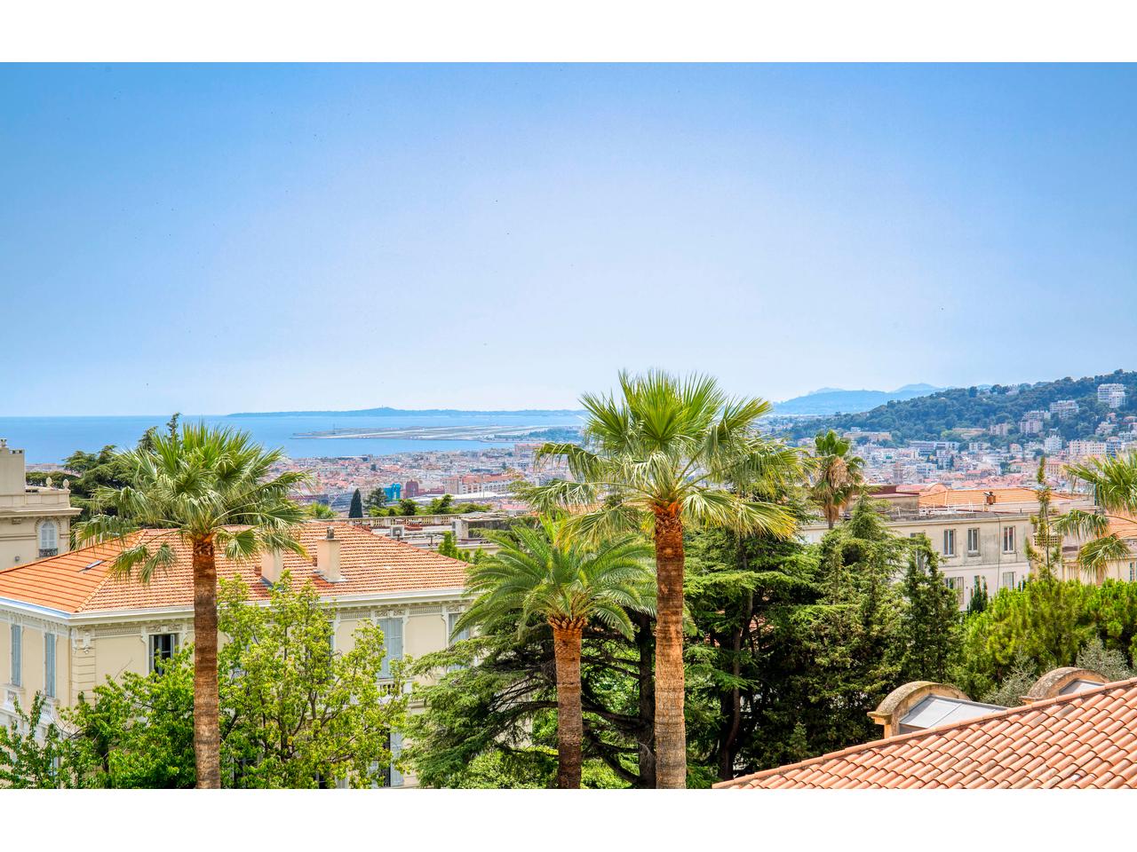 Nice Riviera - Agence Immobiliére Nice Côte d'Azur | NICE CIMIEZ - EXCEPTIONAL APARTMENT WITH 90M2 TERRACE IN HISTORIC BUILDING