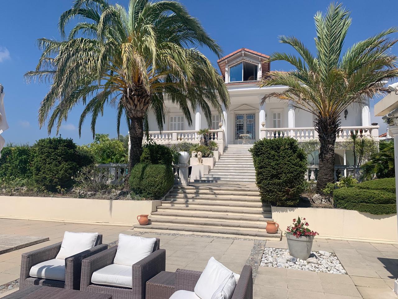 Nice Riviera - Agence Immobiliére Nice Côte d'Azur|Maison  7 Pièce(s) 370 m²  à vendre