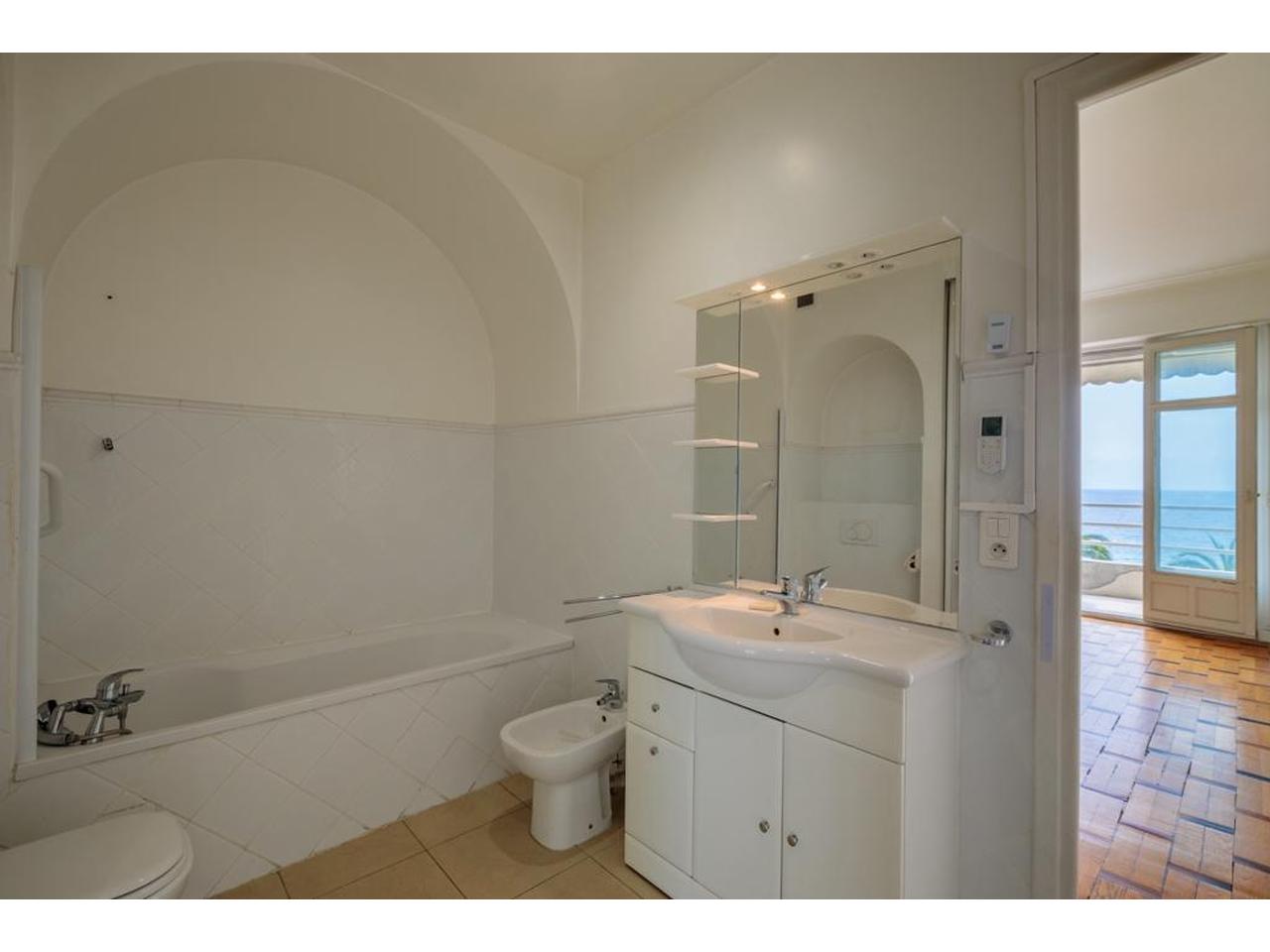 Nice Riviera - Agence Immobiliére Nice Côte d'Azur | Appartement  3/4 Pièce(s) 118.06 m²  à vendre