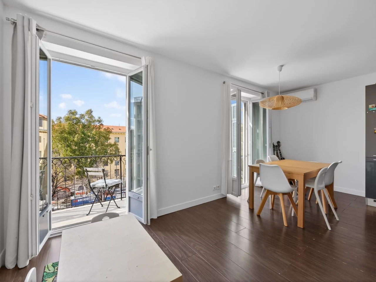 NICE, WILSON DISTRICT – TOP FLOOR WITH BALCONY AND VIEWS