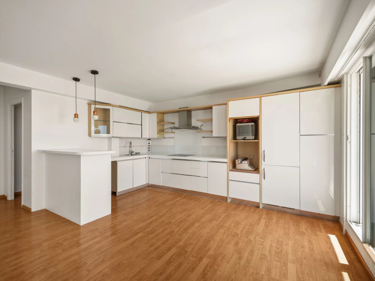 NICE OUEST FAC DE LETTRE – SUPERBE DERNIER ETAGE  AVEC GRANDES TERRASSES ET VUE MER