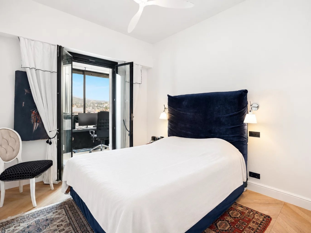 SUPERBE APPARTEMENT AVEC VUE PANORAMIQUE AU COEUR DE LA VILLE