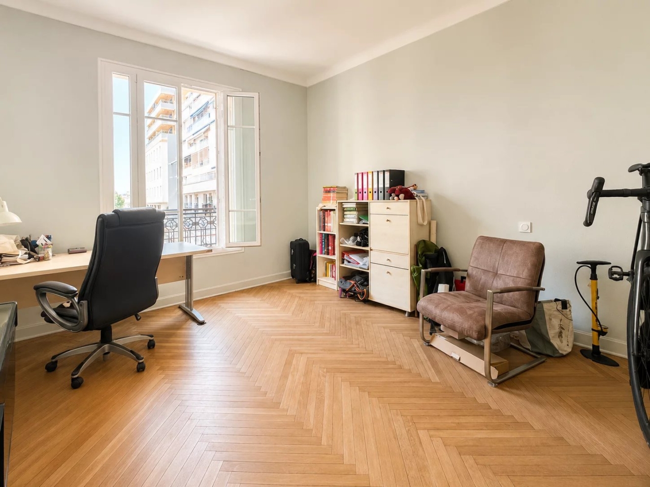Bel appartement dans immeuble bourgeois au coeur de la Libération